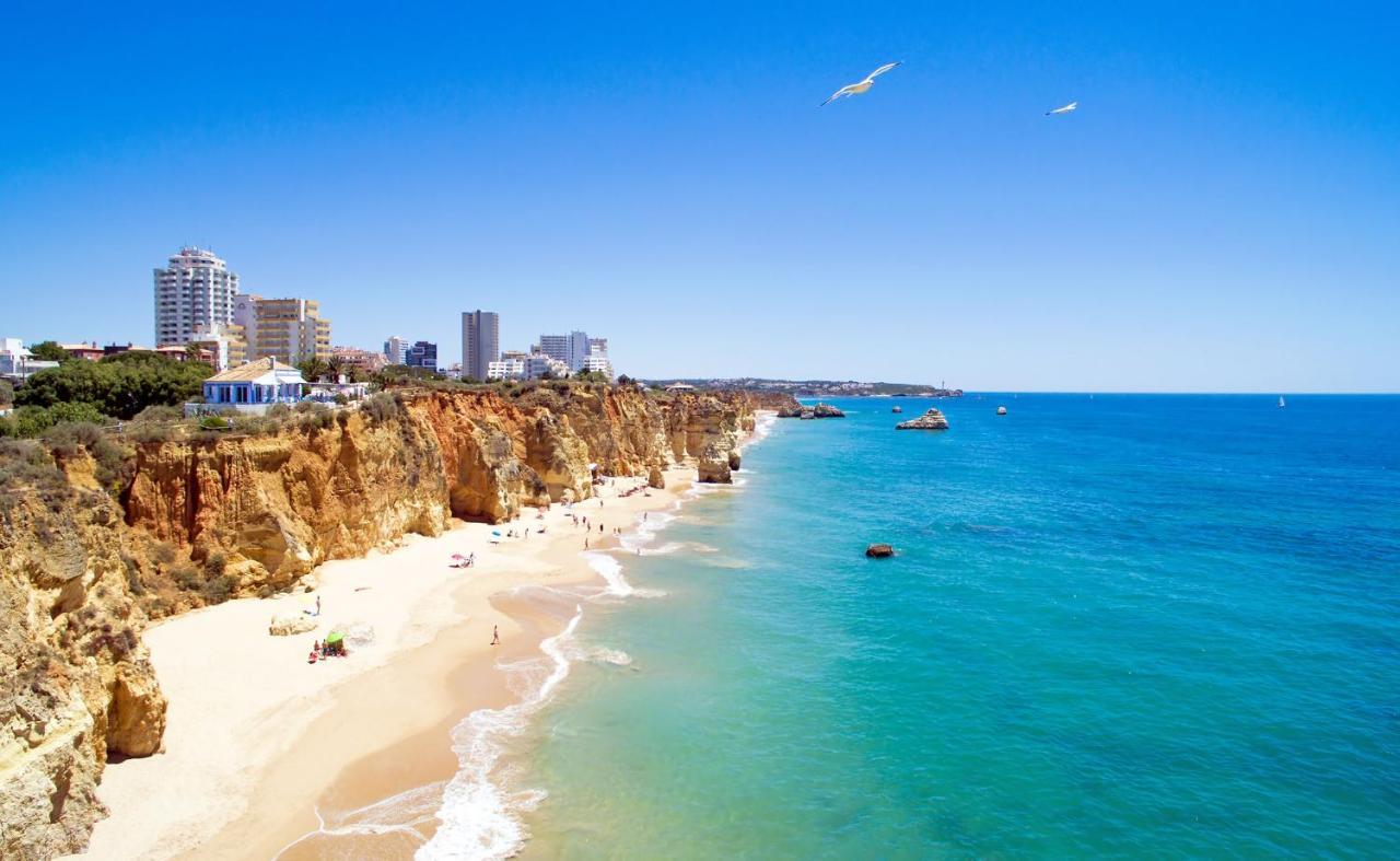 B02 - Fantastic Apartment With Pool Portimao