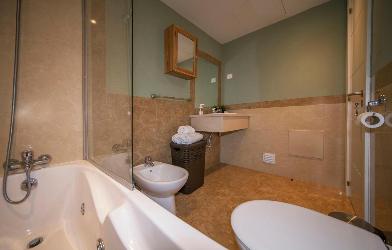 Apartment B02 - Fantastic Apartment With Pool *